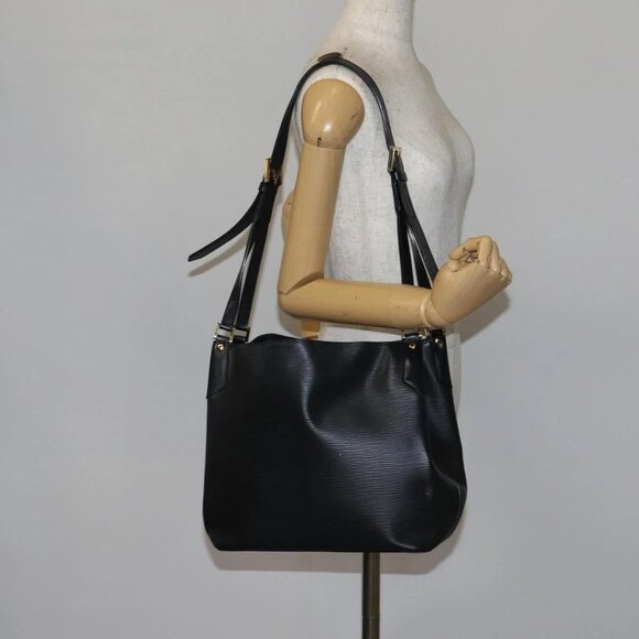 Louis Vuitton Handbags - LOUIS VUITTON Epi Mandala MM Shoulder Bag Black M58892 LV Auth 141400
